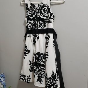 Girls dress